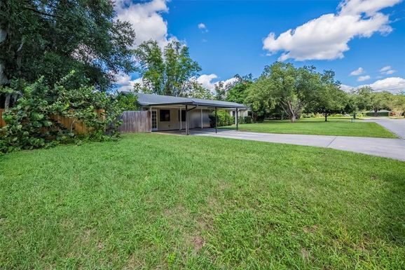 840 HUNTINGTON PLACE