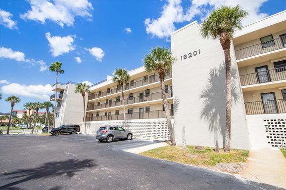 18201 GULF BOULEVARD UNIT 401