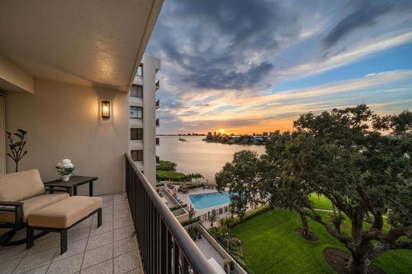 4 BELLEVIEW BOULEVARD UNIT 507