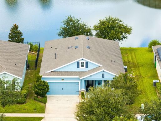 672 E VICTORIA TRAILS BOULEVARD