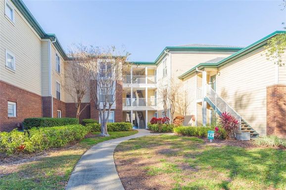 4211 CHATHAM OAK COURT UNIT 107