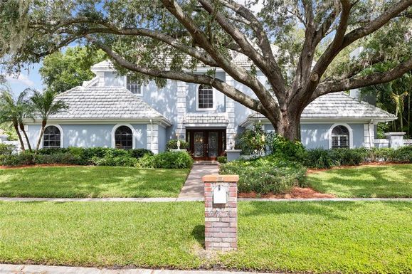 4407 MEADOW WOOD WAY