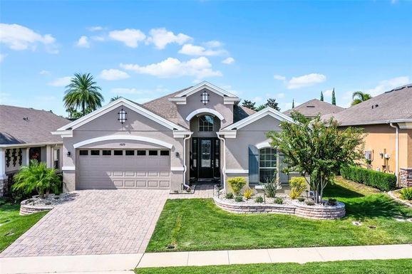 1026 BRAEWOOD DRIVE