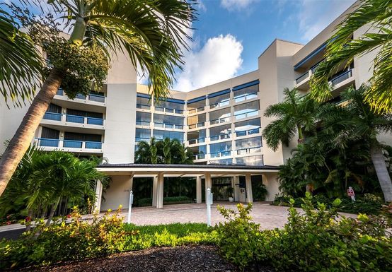 2120 HARBOURSIDE DRIVE UNIT 617