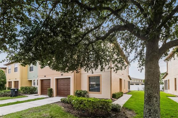 2627 OLEANDER LAKES DRIVE