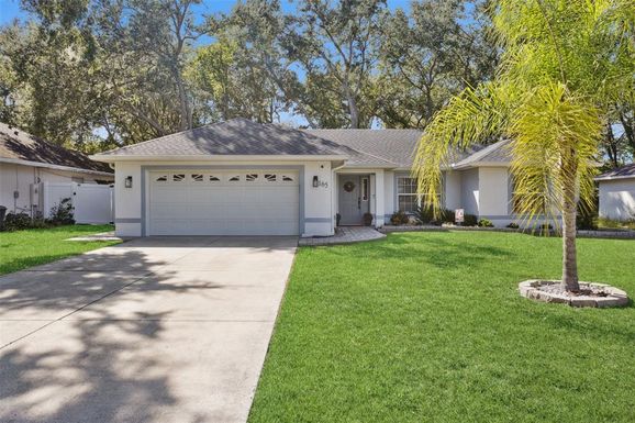 165 QUAIL OAKS CIRCLE