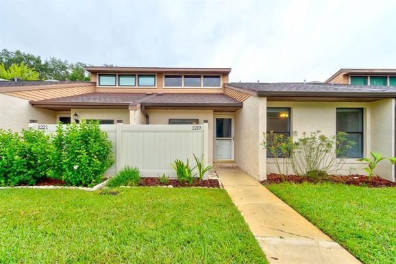 1219 CHARTER OAKS CIRCLE