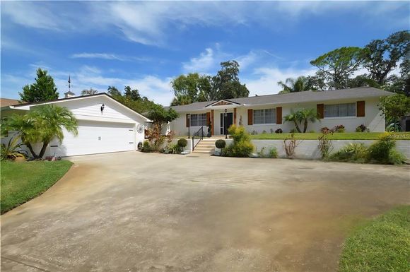 92 N ST ANDREWS DRIVE