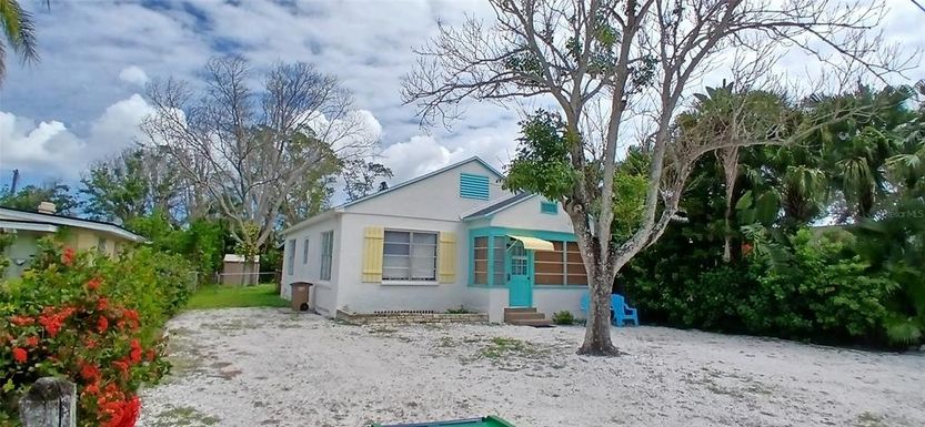 1209 BAY PALM BOULEVARD