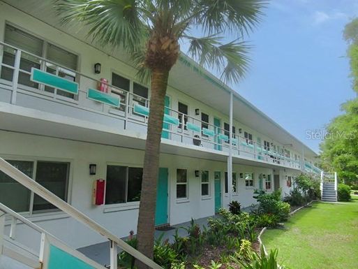 6100 21ST STREET N UNIT 17A