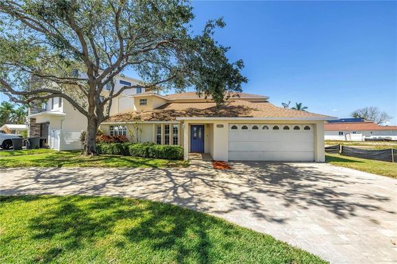 17601 STERLING TERRACE