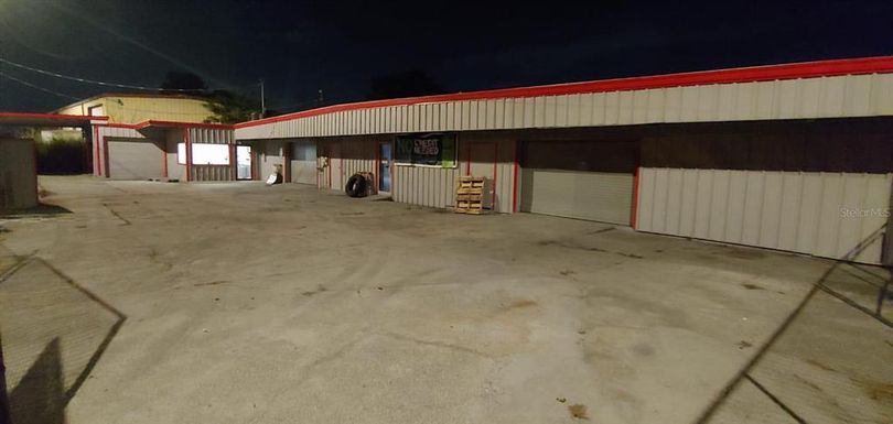 8006 E BROADWAY AVENUE