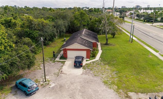 11253 S APOPKA VINELAND ROAD