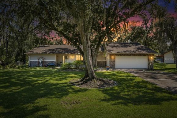 5702 TREE STAND LANE