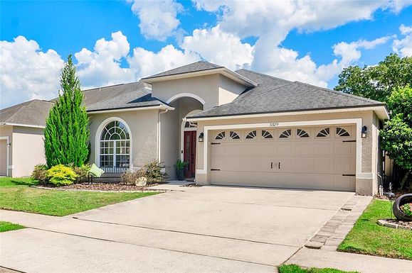 3329 FOXCROFT CIRCLE