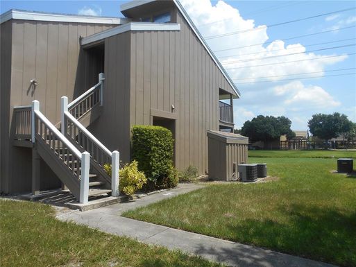 5771 PEREGRINE AVENUE UNIT A01