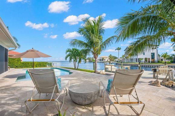 2280 MERMAID POINT NE