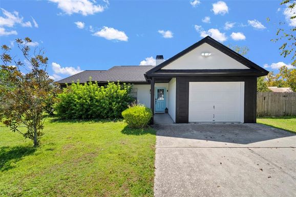 4613 N COUNTRY HILLS COURT