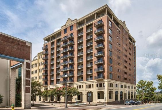 215 W COLLEGE AVENUE UNIT 511