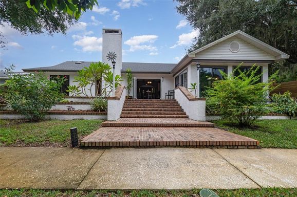 4219 MAGNOLIA AVENUE