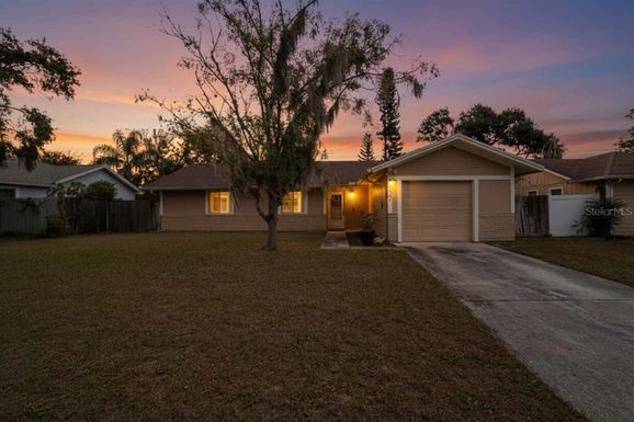 8407 CALADESI ISLAND DR