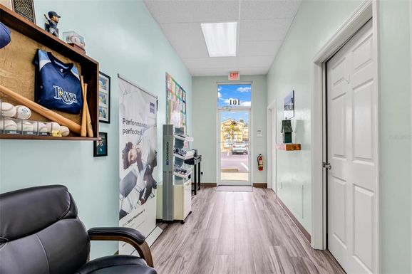 24420 SANDHILL BOULEVARD UNIT 101