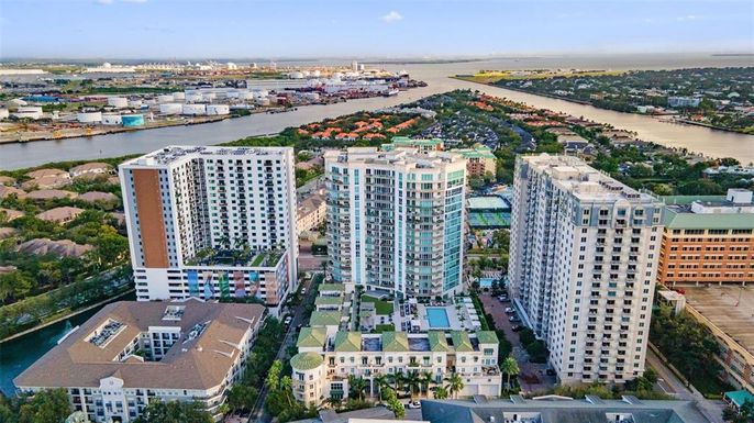 450 KNIGHTS RUN AVENUE UNIT 414