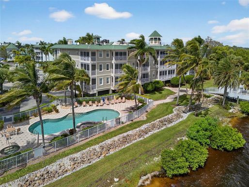 5114 MELBOURNE STREET UNIT A105