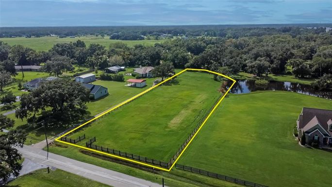 4801 SLEEPY HOLLOW LANE