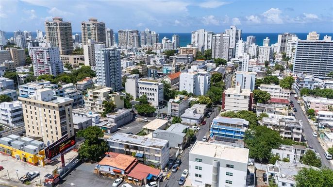 172 CALLE TAFT UNIT 102