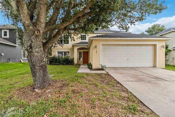 424 DOMINISH ESTATES DRIVE