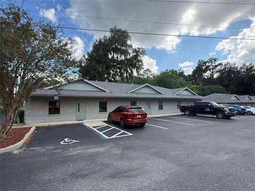 3300 SE LAKE WEIR AVENUE UNIT 2