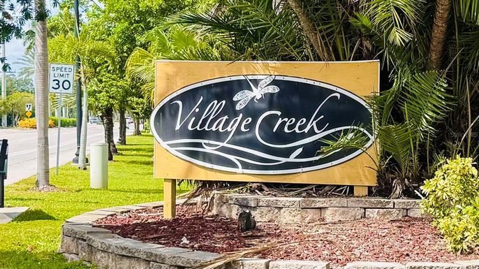 2915 WINKLER AVENUE UNIT 811