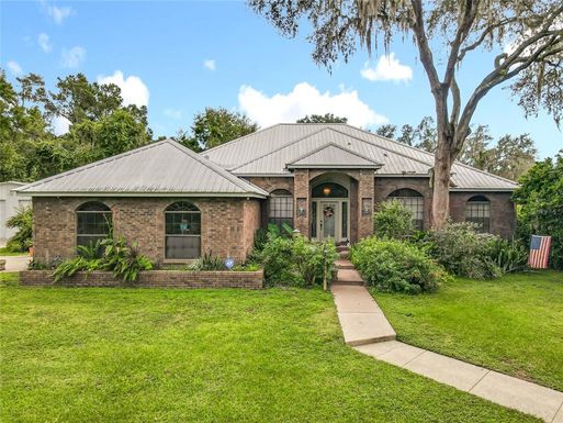 520 FOREST CREEK RUN