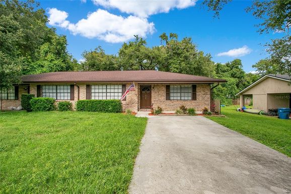 1526 S BOUNDARY STREET