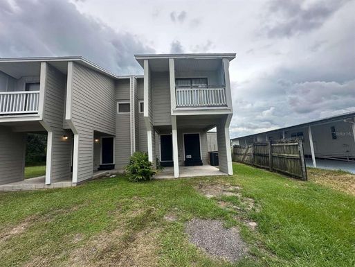 1108 COUNTRY CLUB LANE