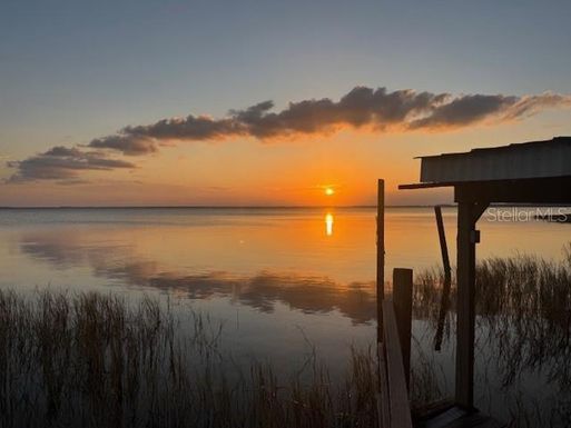 1200 NORTHSHORE DRIVE