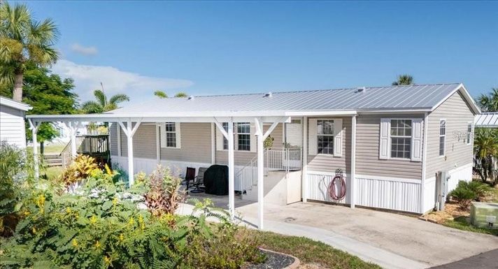 3127 BAYSIDE PARKWAY