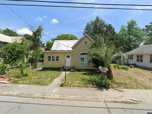 219 SE HERNANDO AVENUE