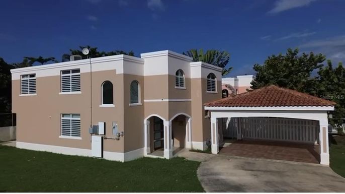 GRAND PALM II CASA F-15  CALLE CEIBA