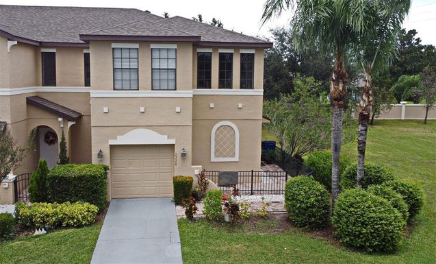 2220 SEVEN OAKS DRIVE