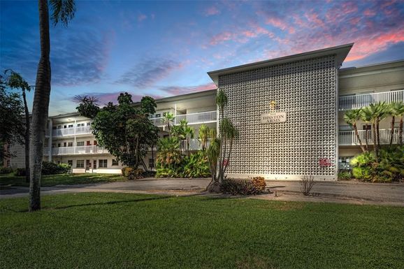 5155 9TH AVENUE N UNIT 104