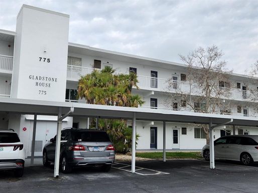 775 JOHN RINGLING BOULEVARD UNIT # 33