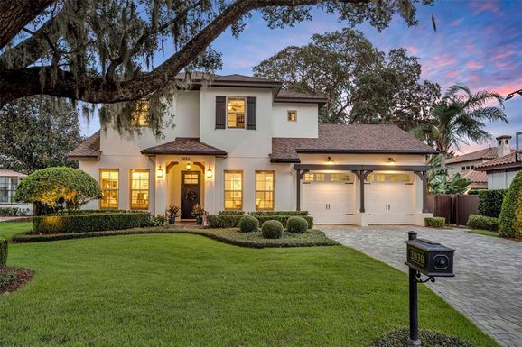 2030 VERSAILLES AVENUE