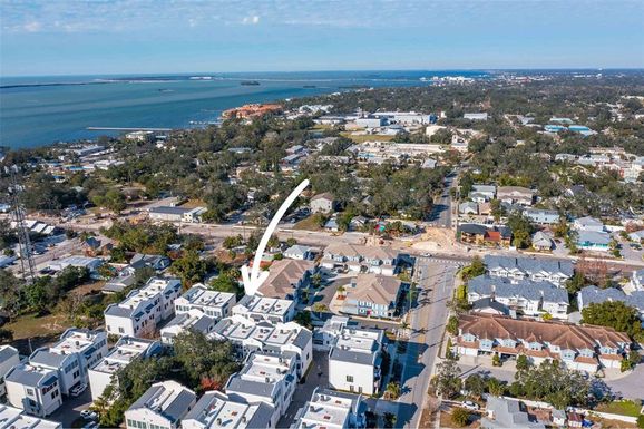 946 HIGHLAND AVENUE UNIT 28