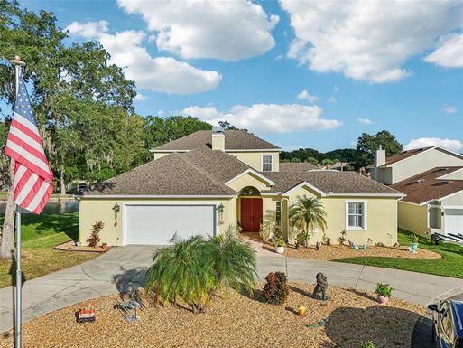 828 PALM HARBOR COURT