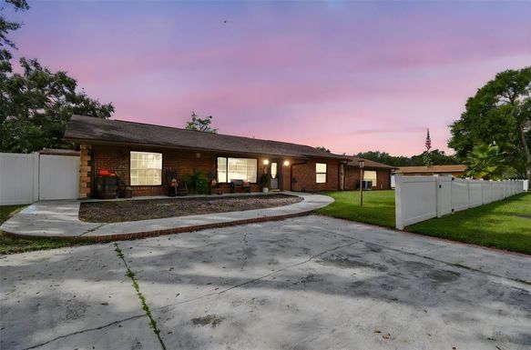 39501 MEADOWOOD LOOP