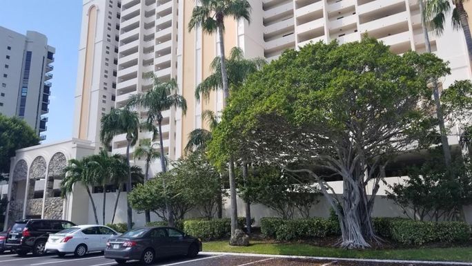 1270 GULF BOULEVARD UNIT 302