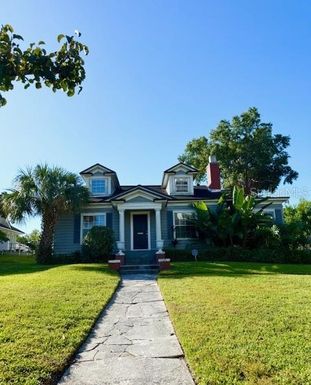 416 HILLCREST STREET