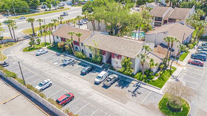 8602 CHAMPLAIN UNIT 87